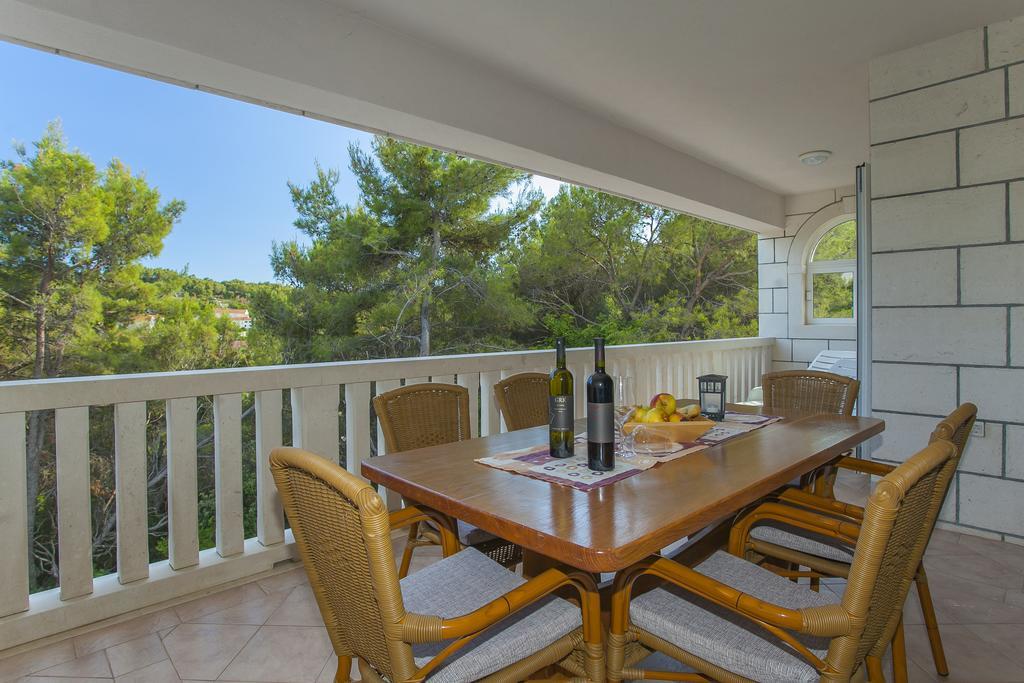 Apartments Villa Maris Lumbarda Room photo