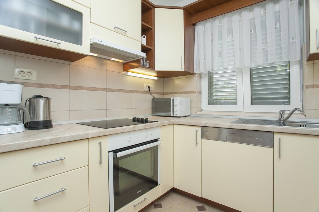 Apartments Villa Maris Lumbarda Room photo