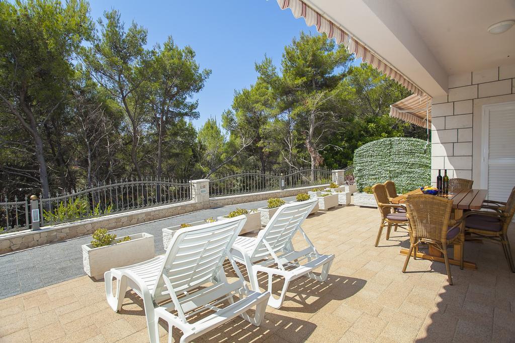Apartments Villa Maris Lumbarda Room photo