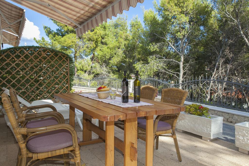 Apartments Villa Maris Lumbarda Room photo