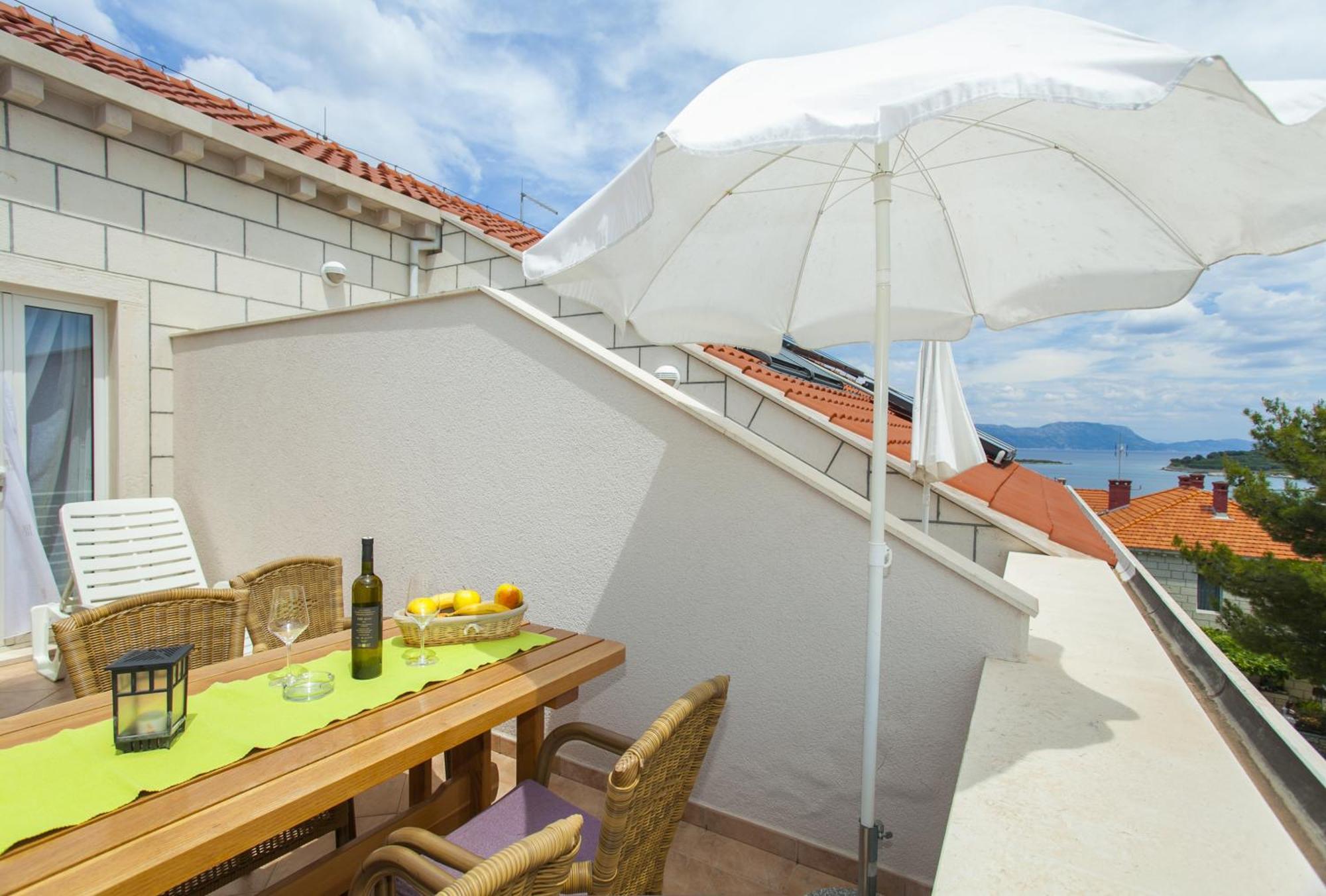 Apartments Villa Maris Lumbarda Room photo